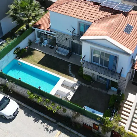 Villa The Blue Mansion - Charming Family In *